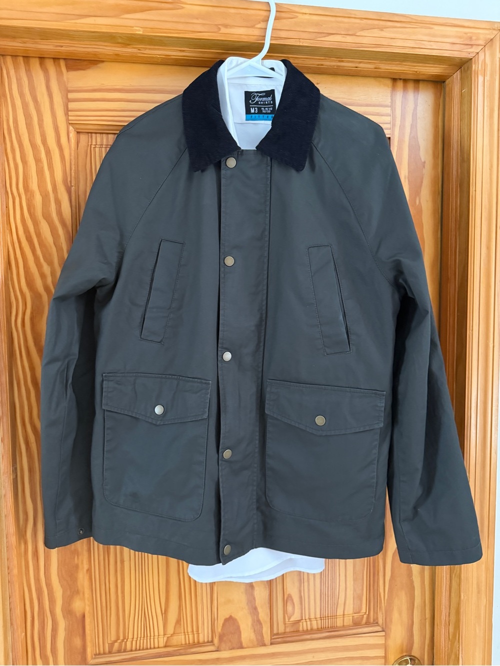 Vintage Men's Olive Jacket with Black Corduroy Collar